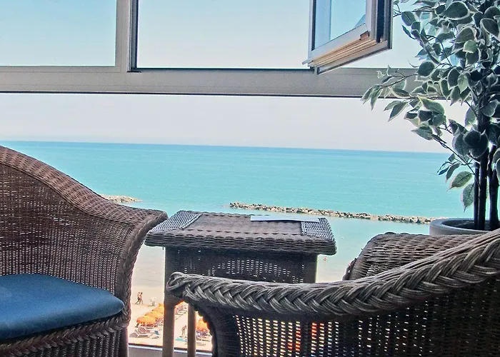 Continental 3* Pesaro