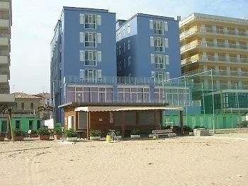 Continental Hotel 3*