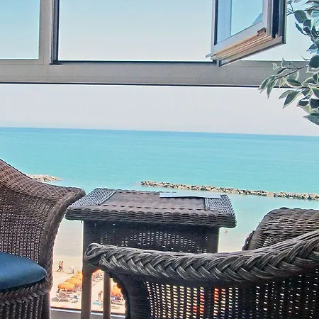 Continental 3* Pesaro